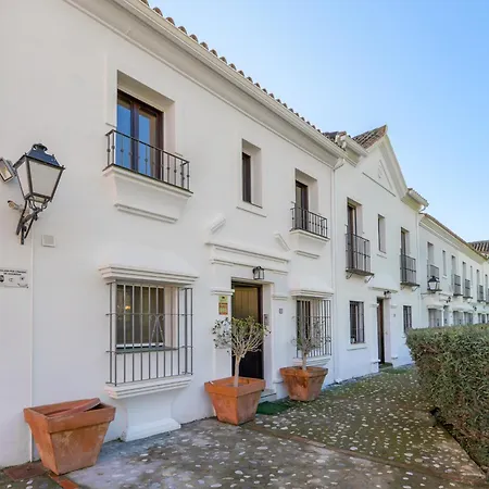 El Campanario إِستيبونا