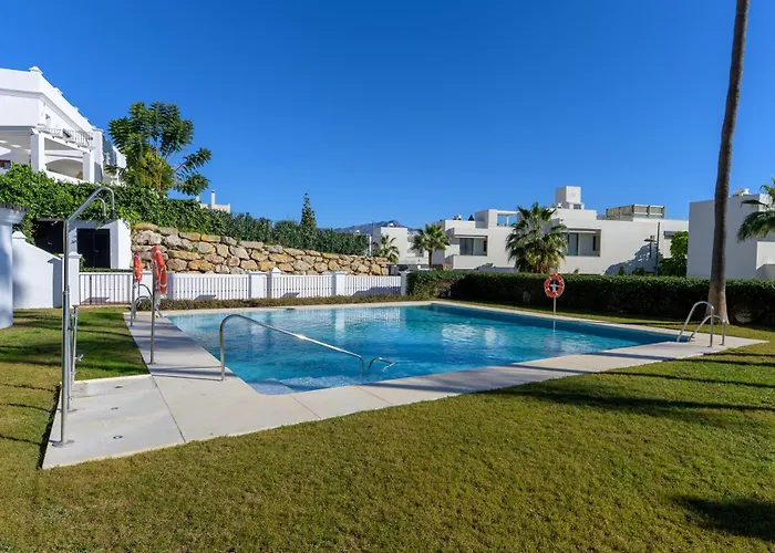 El Campanario * エステポナ